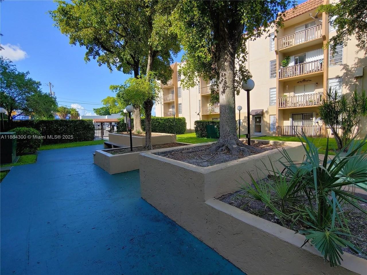 4715 Nw 7th St #410-2 - Photo 3 of 50