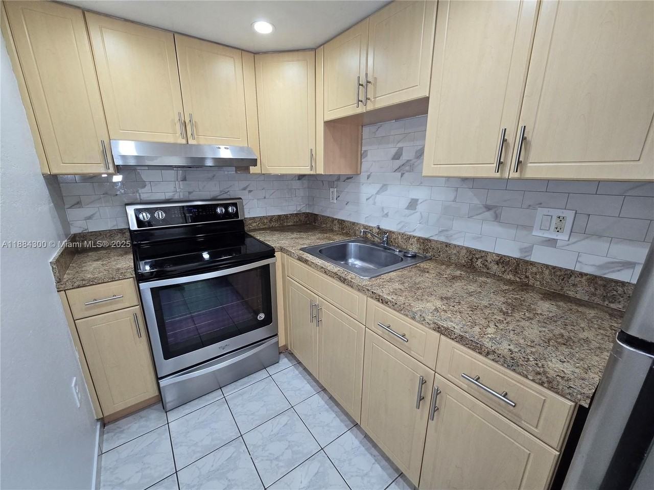 4715 Nw 7th St #410-2 - Photo 5 of 50