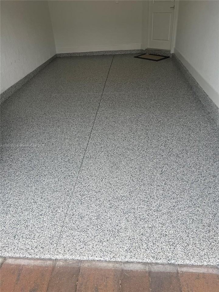 141 Sw 171st Way #141 - Photo 5 of 32