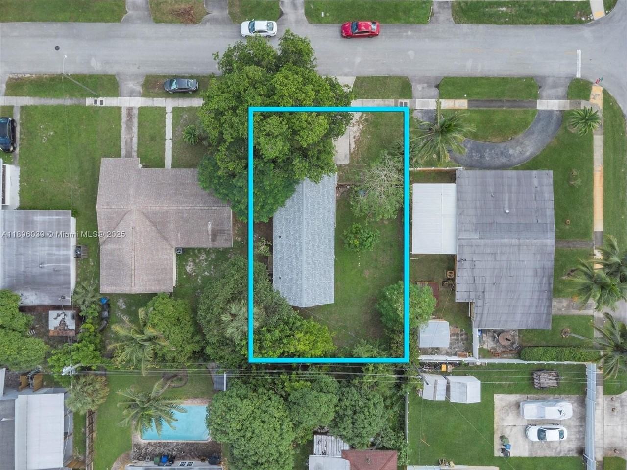 2005 Nw 11th Ave - Photo 5 of 40