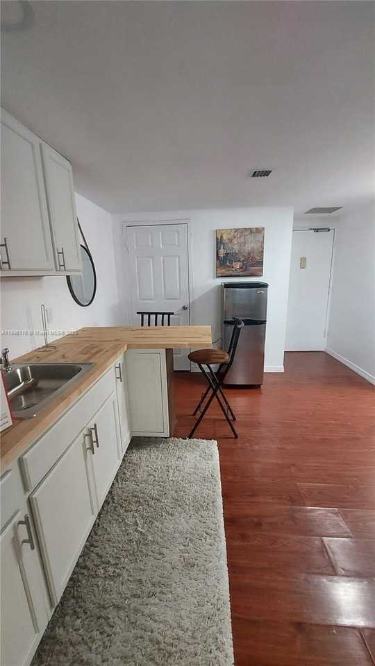 825 825 SE Brickell Bay Dr #443 - Photo 5 of 26