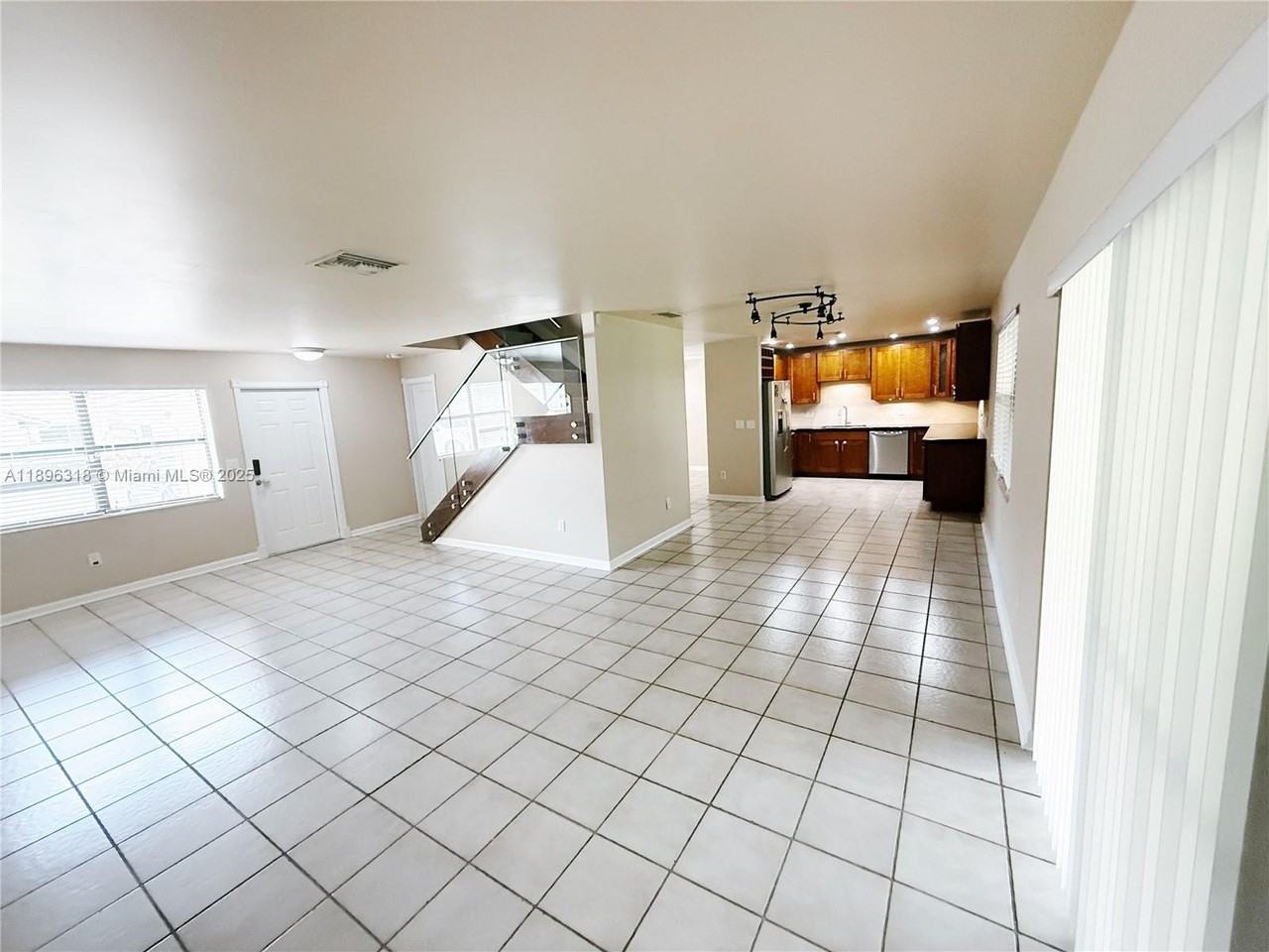 15163 Sw 94th Ter - Photo 6 of 18