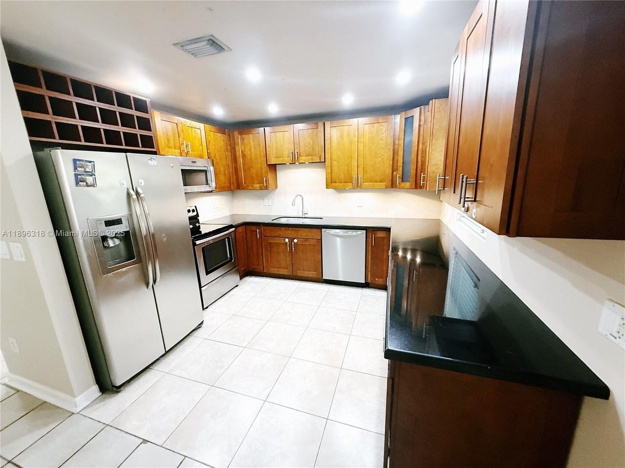 15163 Sw 94th Ter - Photo 7 of 18