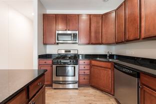 1124 Lake St #411 - Photo 1 of 1