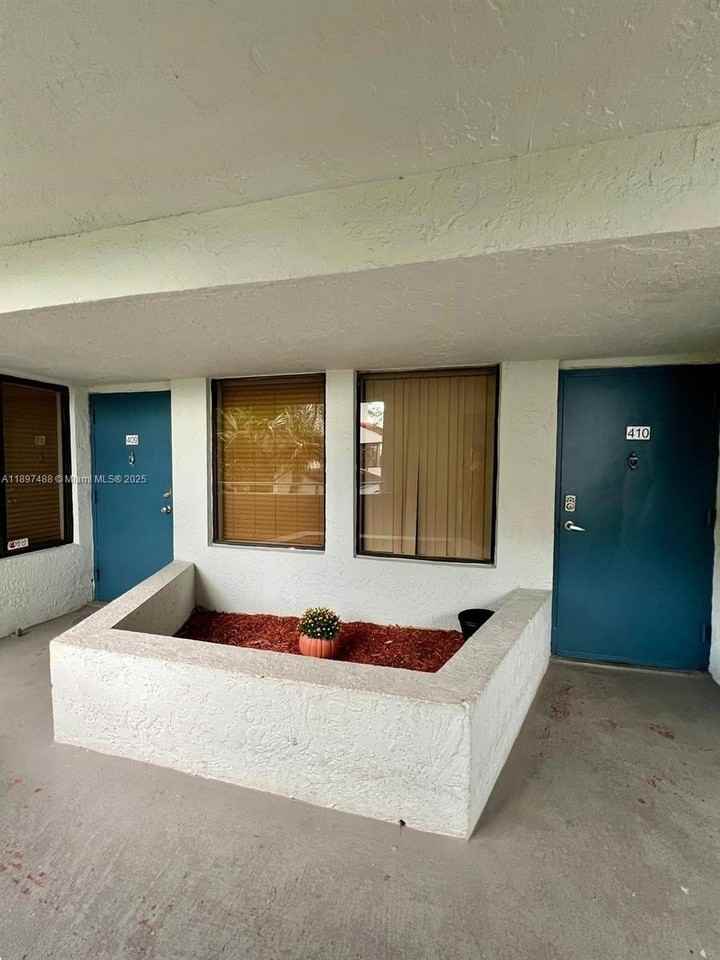 8365 Sw 152nd Ave #C409 - Photo 4 of 14