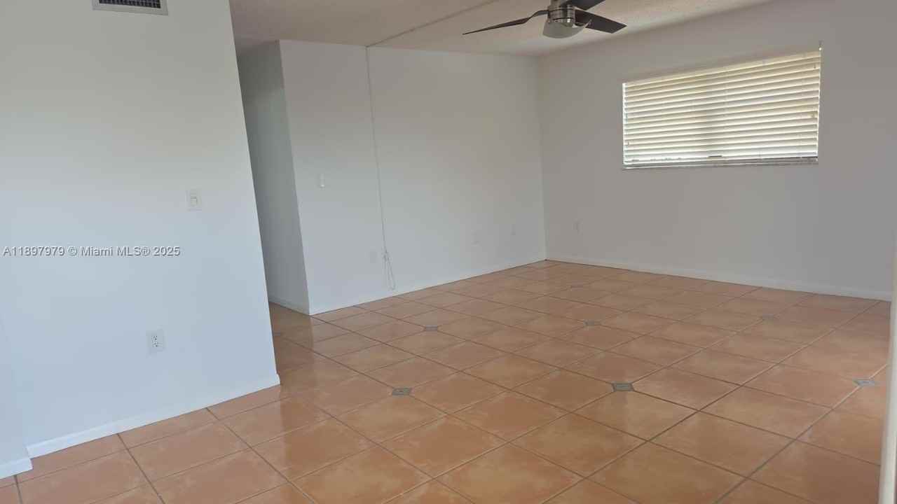 5249 Nw 7th St #418 - Photo 6 of 25