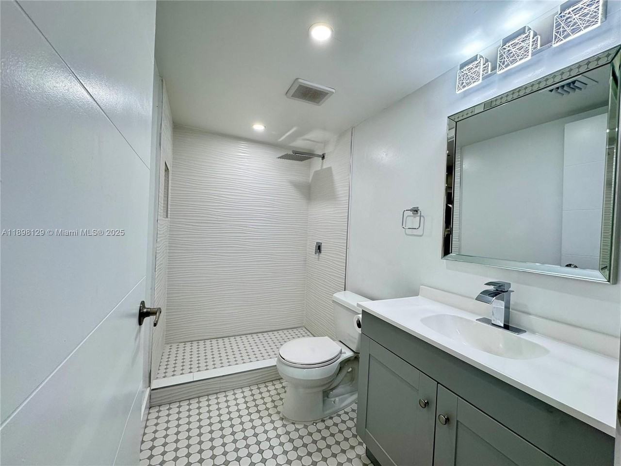 6175 Northwest 186th Street #109 - Photo 5 of 37