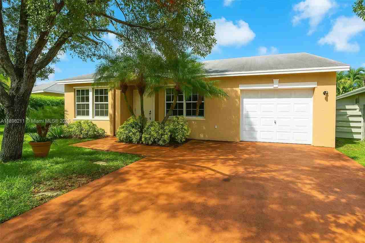 14478 Sw 139th Avenue Cir W #14478 - Photo 2 of 25