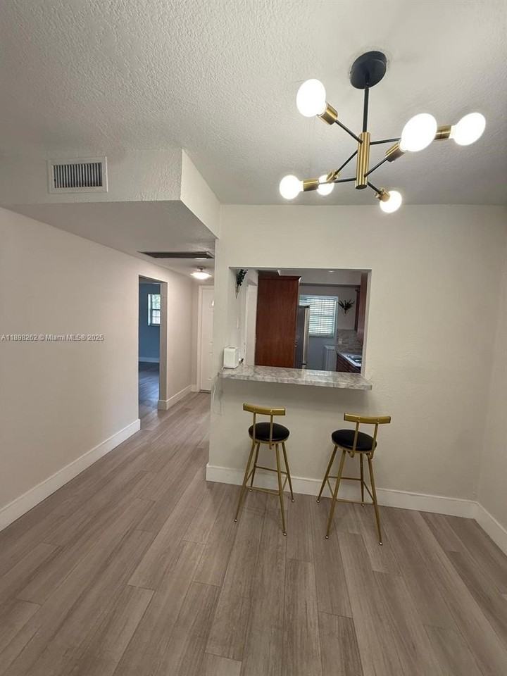 2350 West 53rd Terrace #12 - Photo 3 of 8