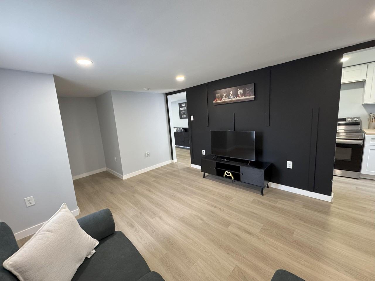 Avenue P - Photo 3 of 7