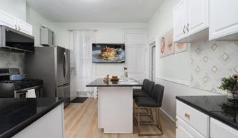 featured image of W Congress Pkwy