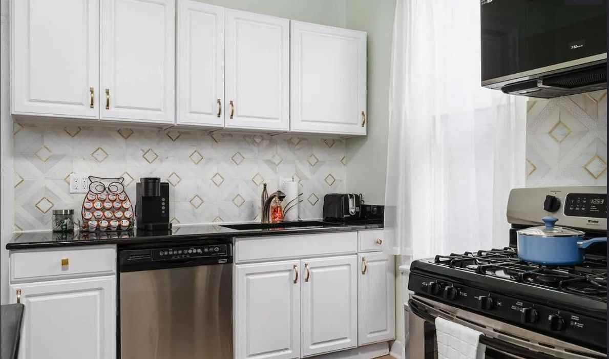 W Congress Pkwy - Photo 2 of 12