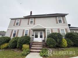 featured image of 601 Ridgeway Ave #2