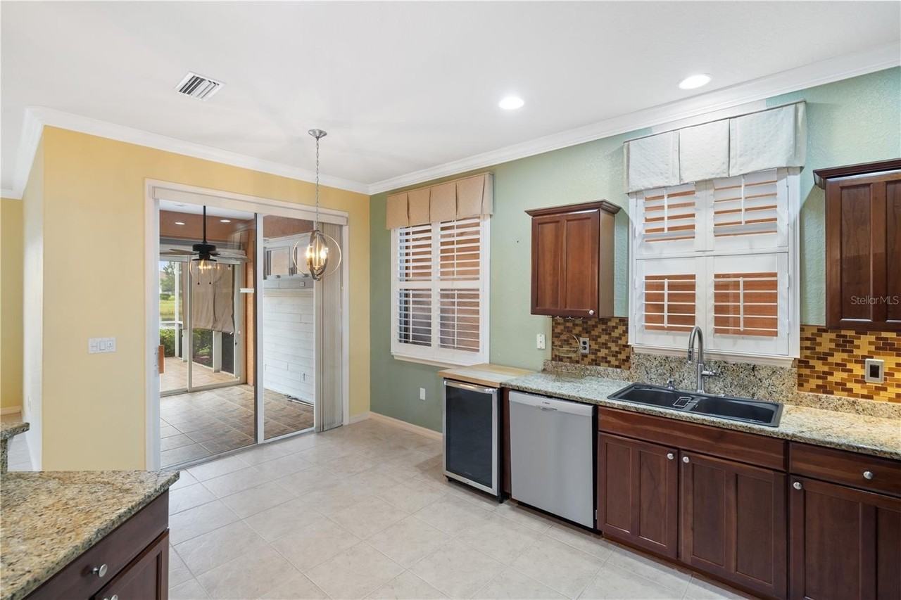 1775 Scarlett Ave - Photo 7 of 44