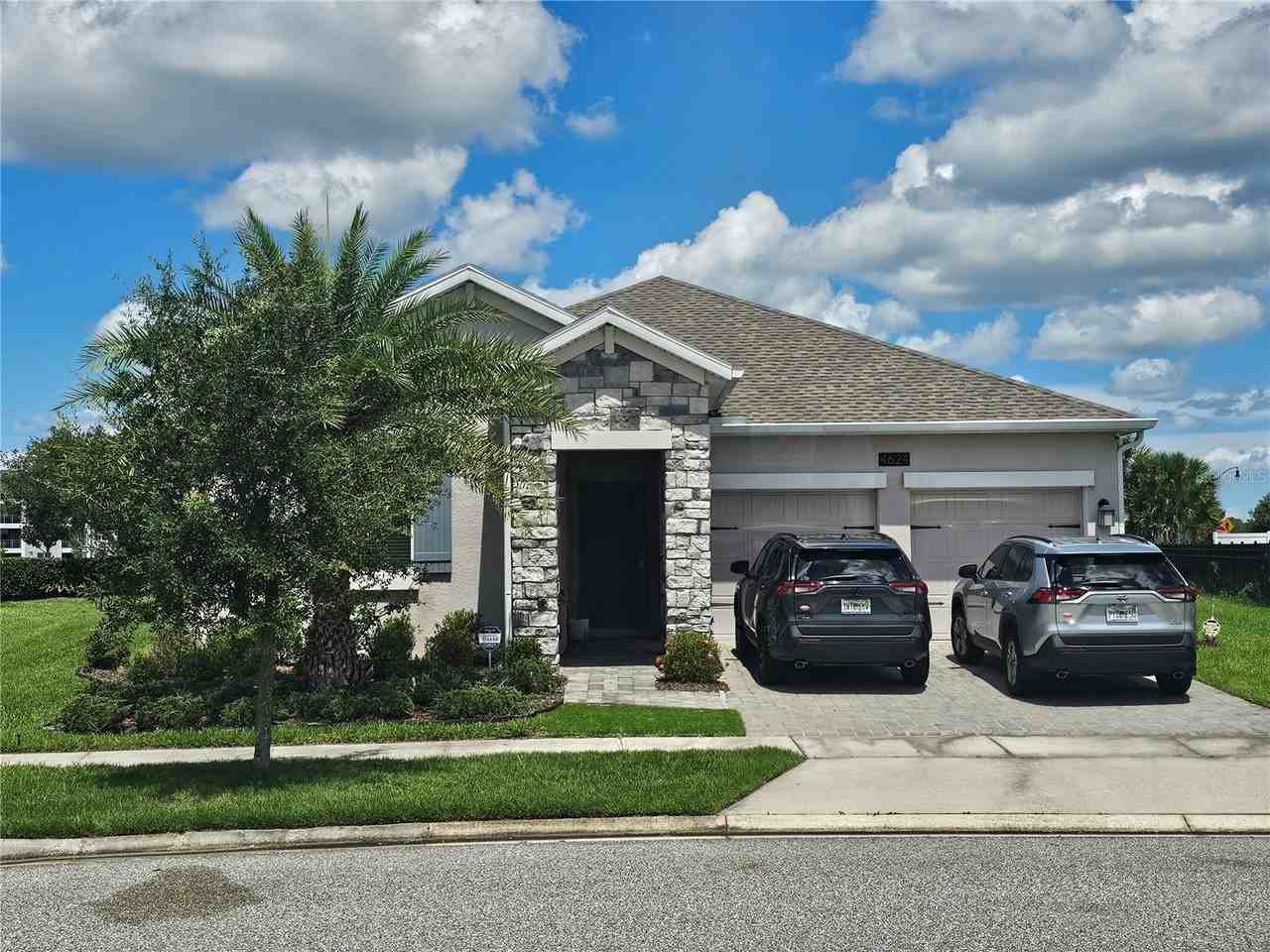 4624 Fairy Tale Cir - Photo 2 of 34