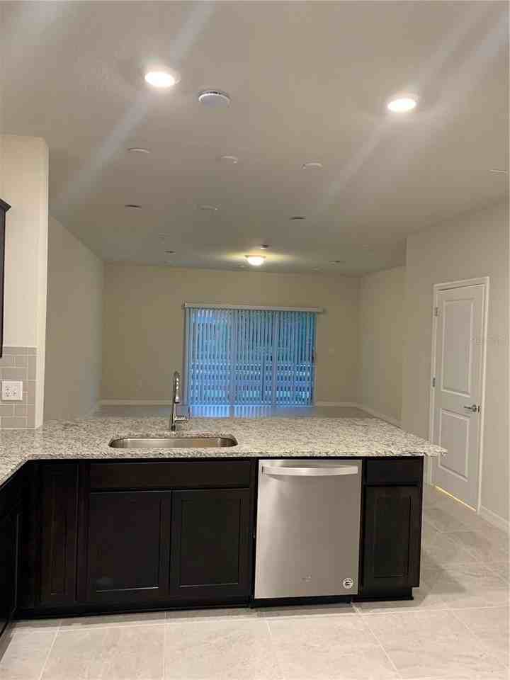 2559 Buena View Rd - Photo 4 of 17