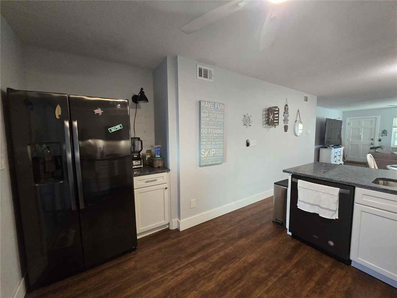 211 Pasadena Ave N #107 - Photo 6 of 33