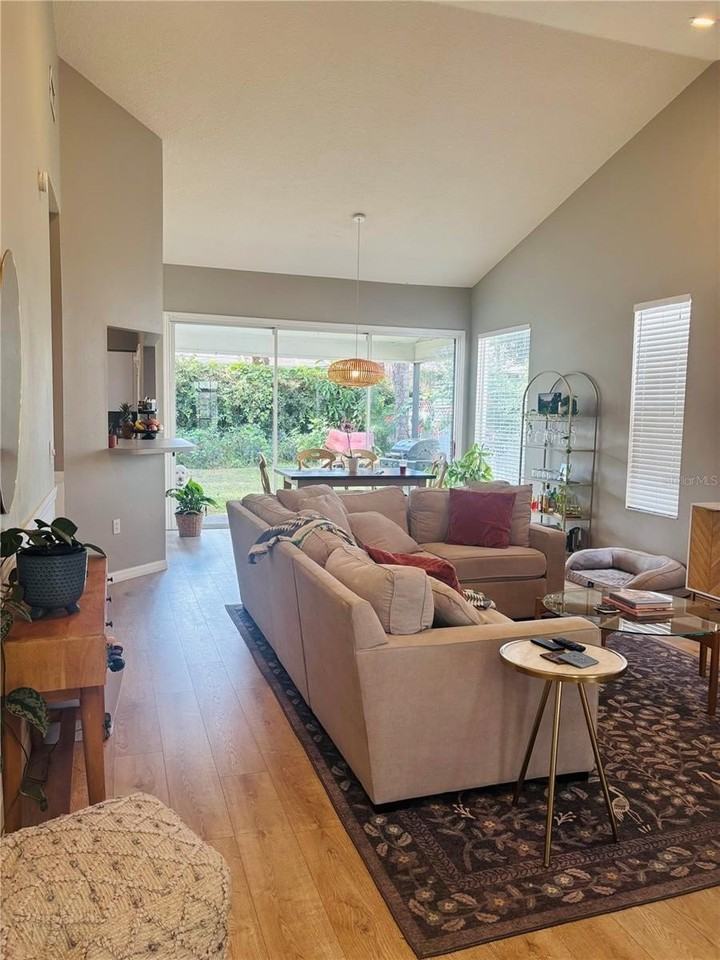 17629 Esprit Dr - Photo 4 of 24