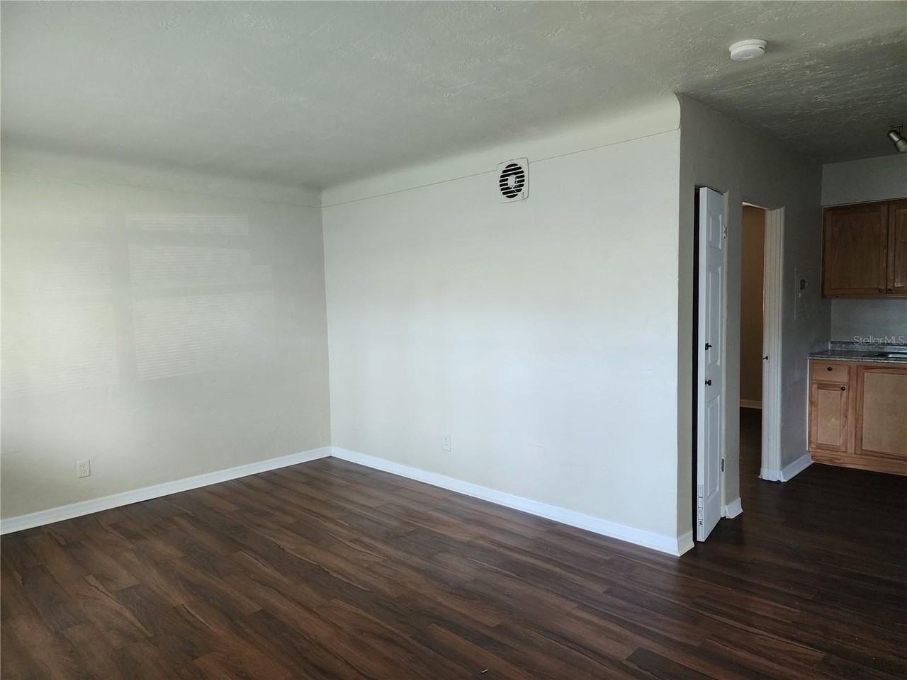 2219 Highland St S #3 - Photo 2 of 5