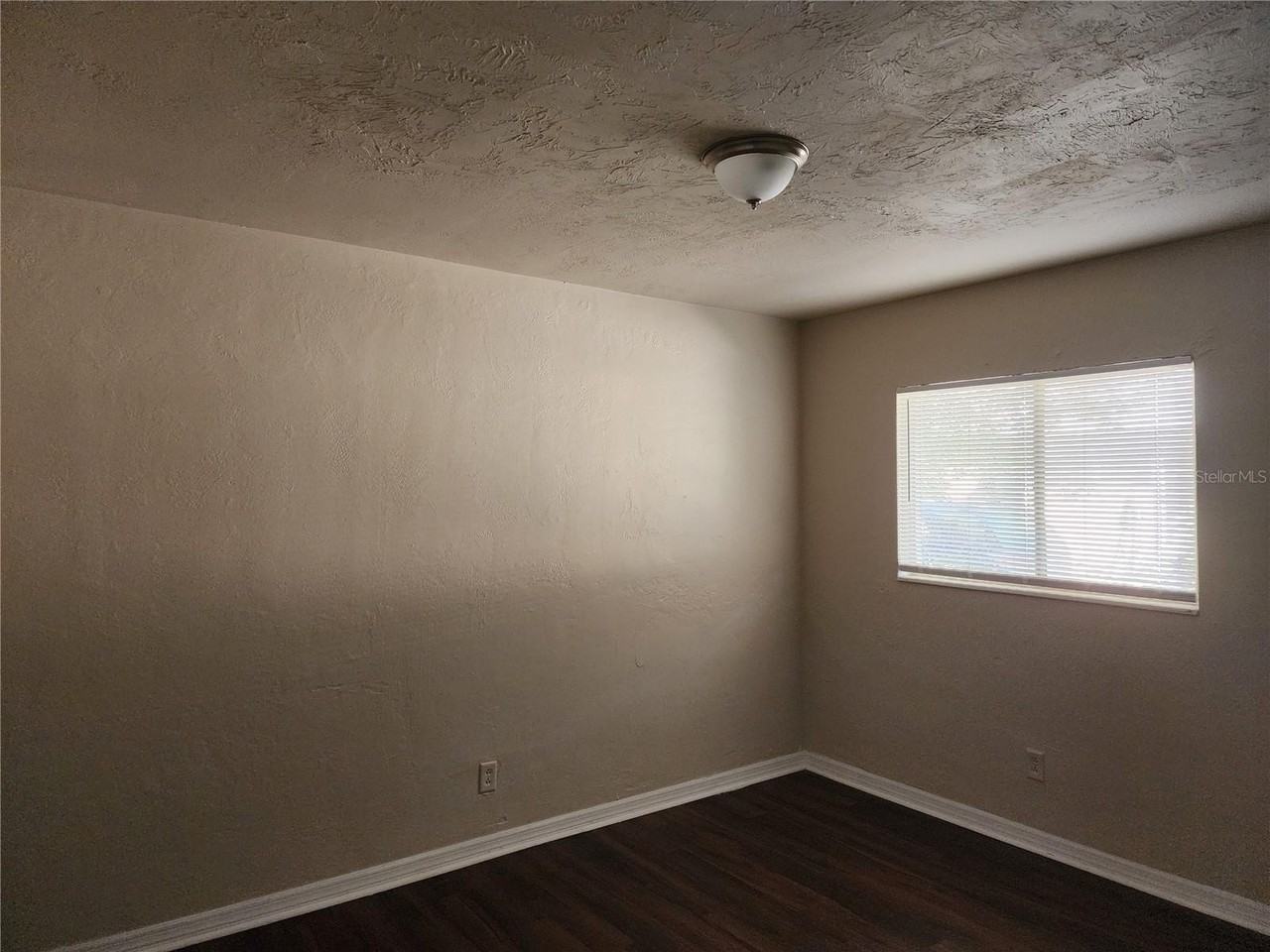 2219 Highland St S #3 - Photo 4 of 5