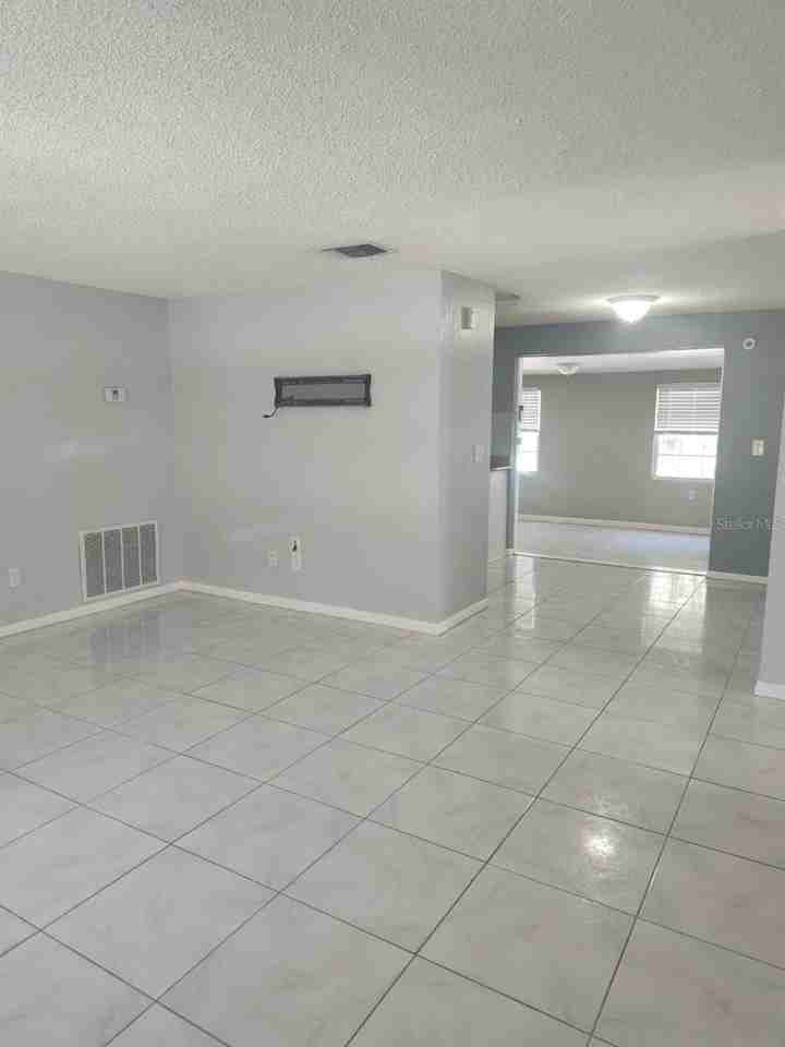 901 Peninsula Rd - Photo 6 of 32