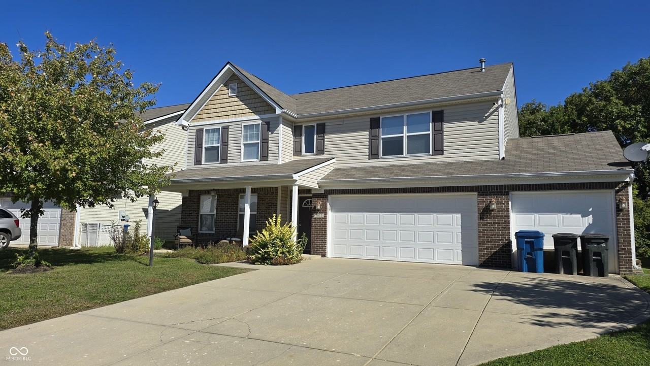 7952 Bombay Ln - Photo 4 of 29