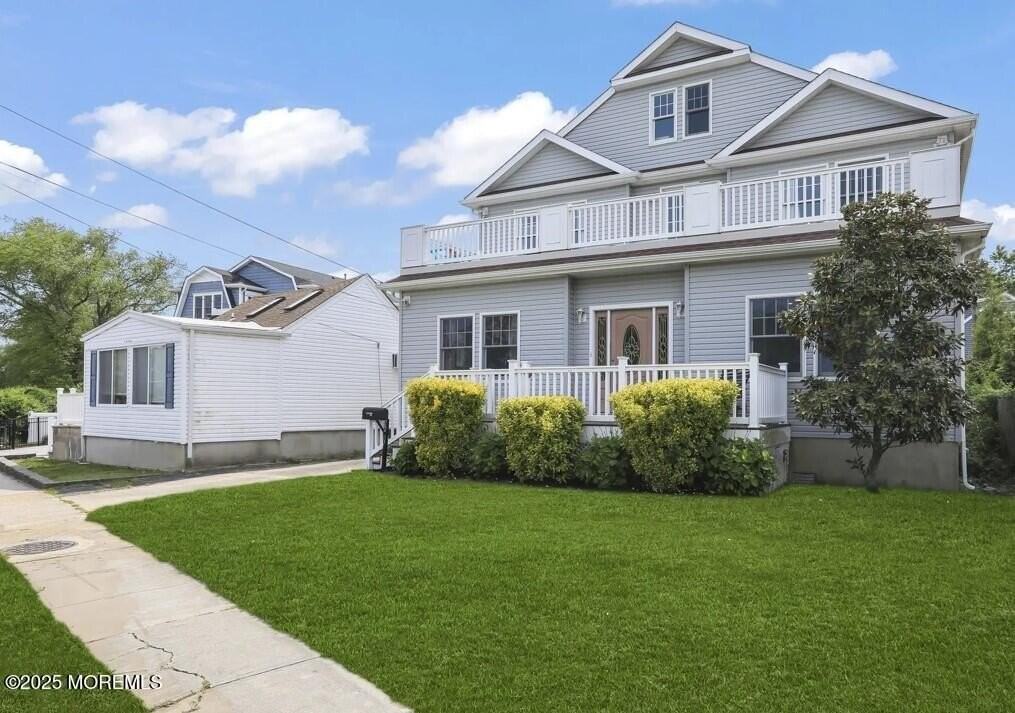 2207 Main St - Photo 2 of 22