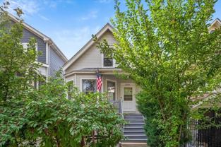 3450 N Hamlin Ave - Photo 1 of 1