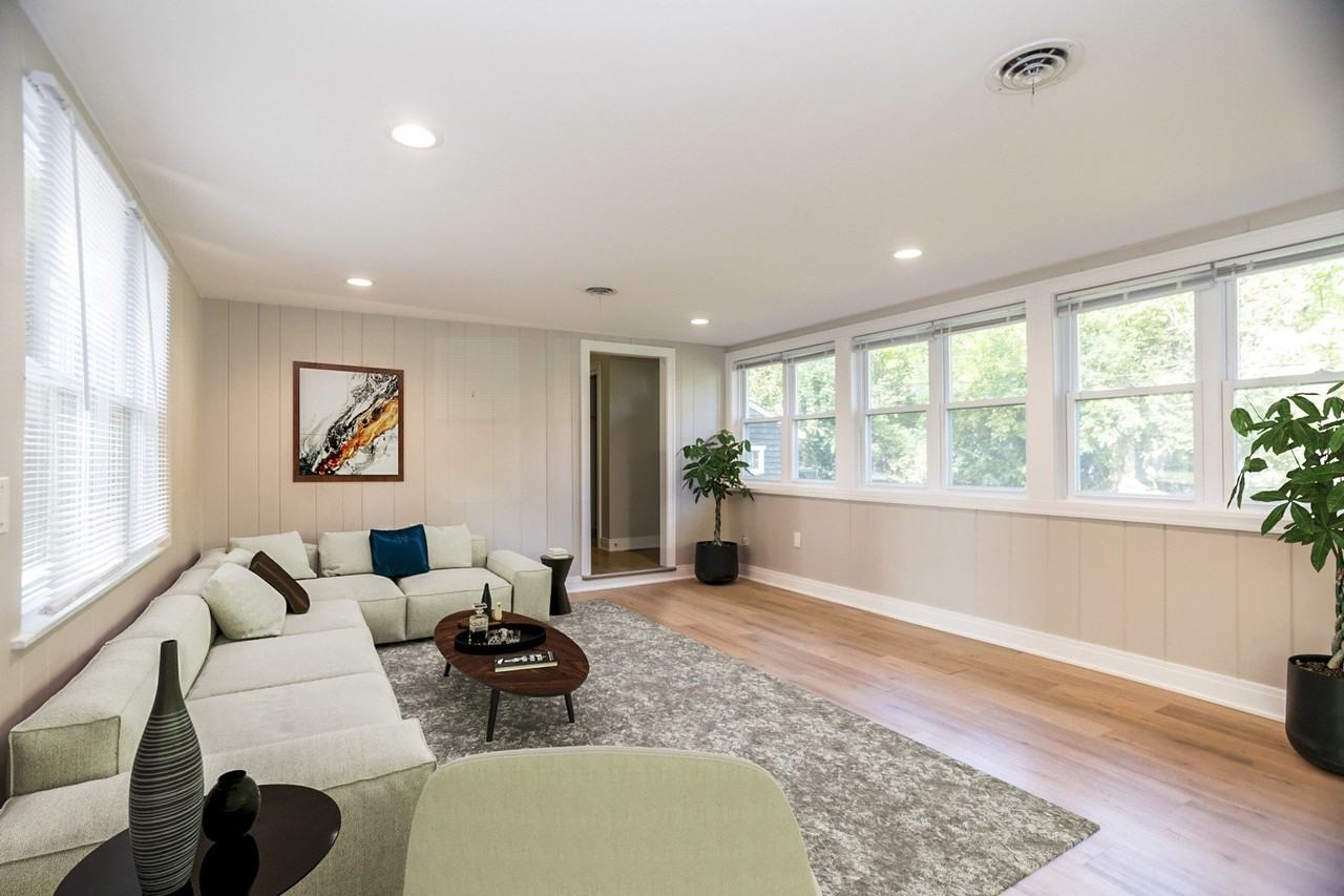 2011 Cleveland St - Photo 3 of 16