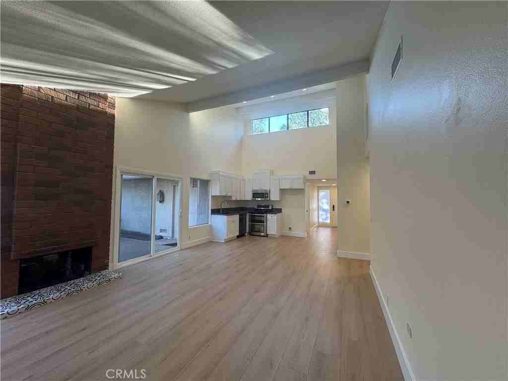 17301 Peach - Photo 4 of 15