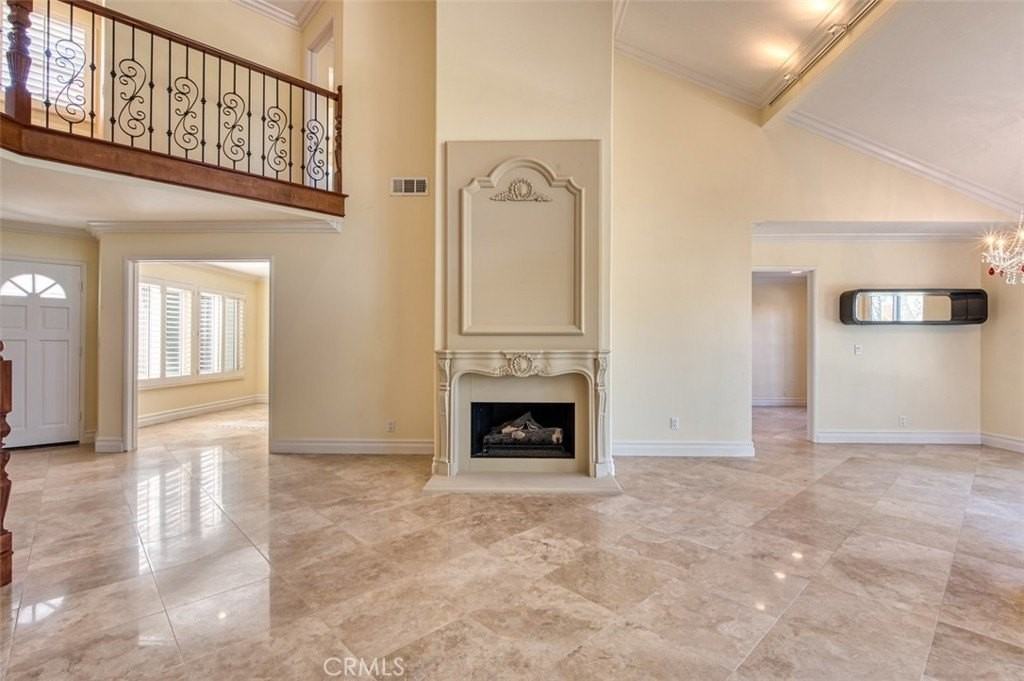 21 Sarena - Photo 7 of 23