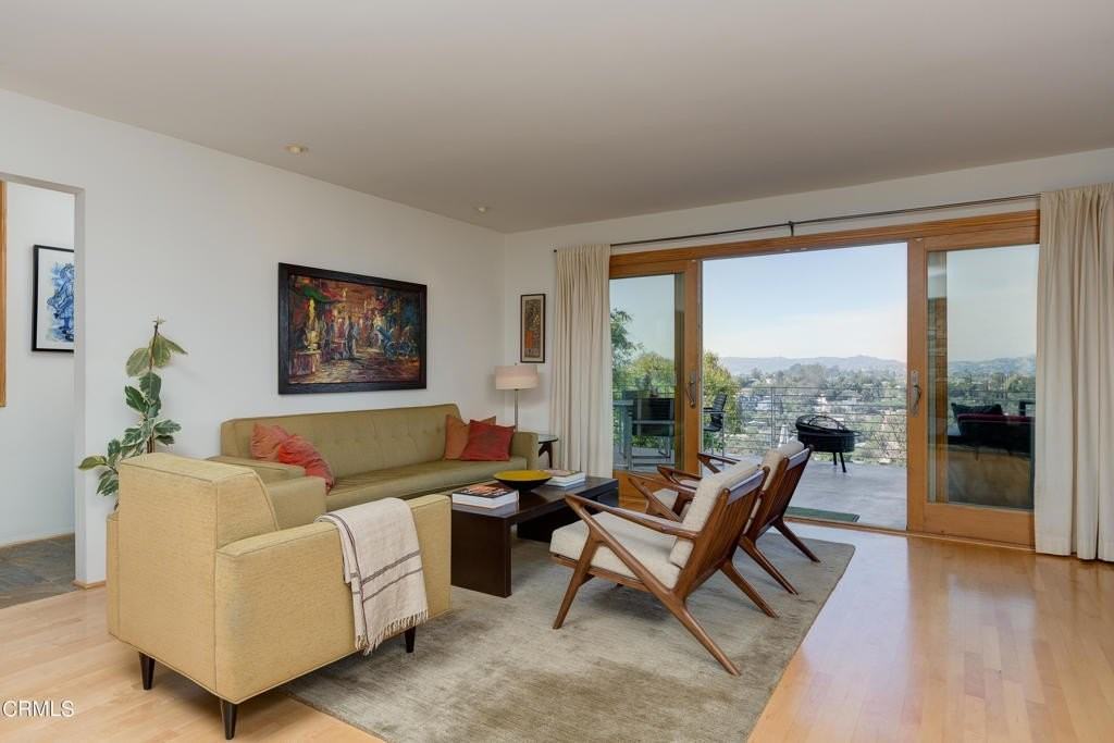 2135 Park Dr - Photo 4 of 23