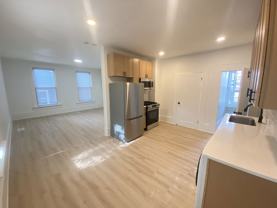 2301 N Leavitt St #1RF - Photo 1 of 1