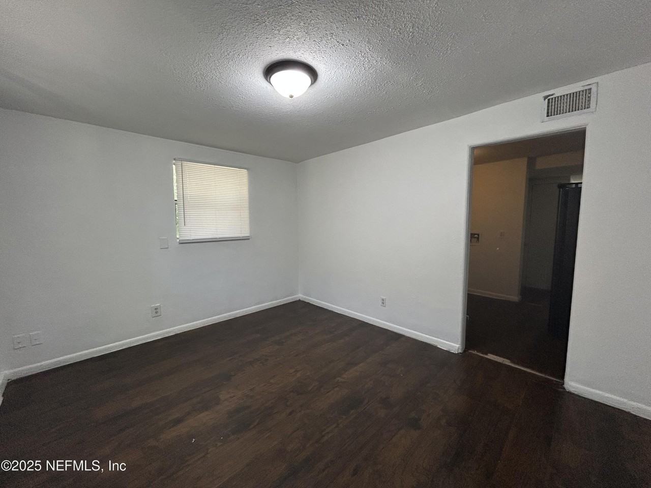 3105 Nolan St - Photo 2 of 11