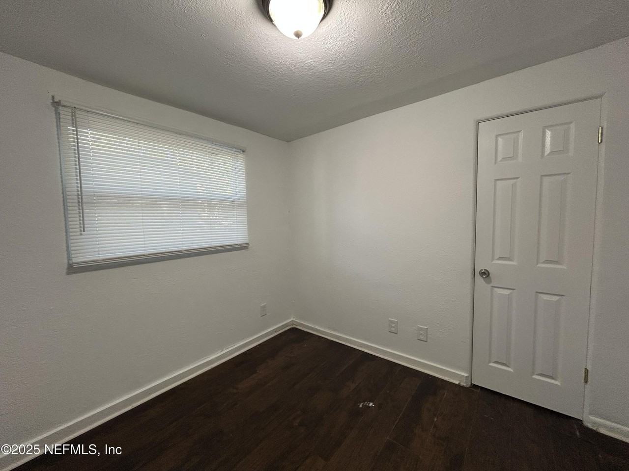 3105 Nolan St - Photo 6 of 11