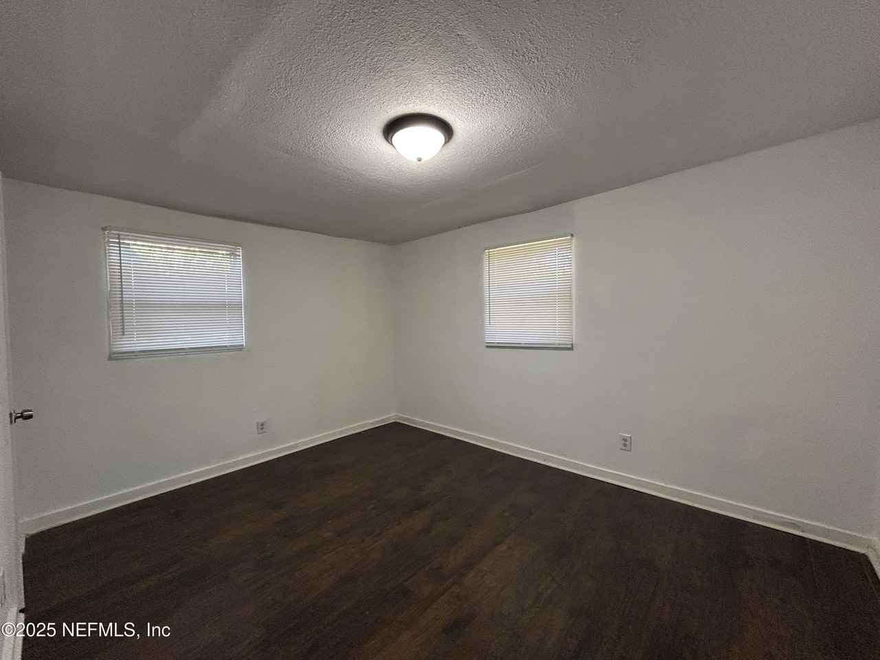 3105 Nolan St - Photo 7 of 11