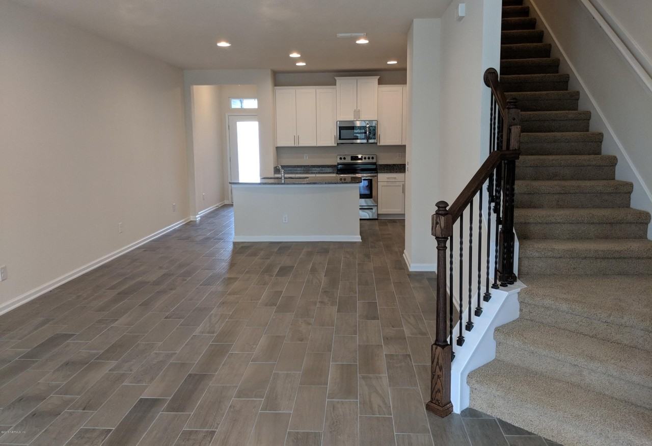 221 Servia Dr - Photo 7 of 18