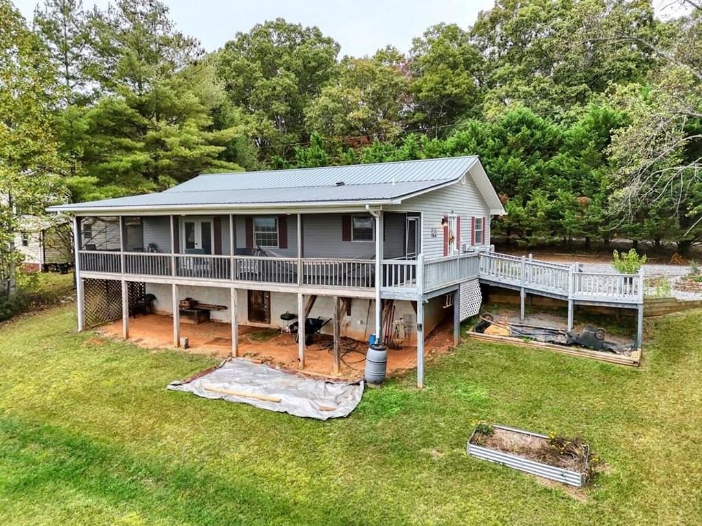 586 Sun Valley Dr - Photo 2 of 34