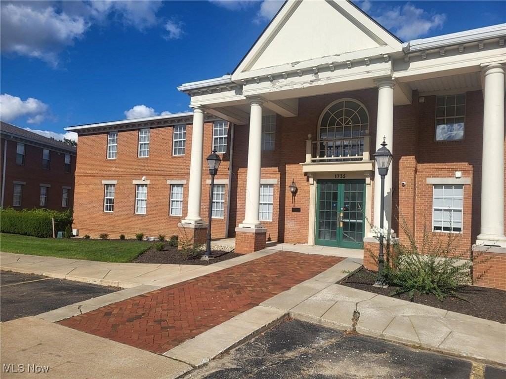 1765 Merriman Rd Apt 100 #100