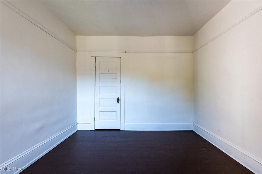 3300 W 98th St - Photo 7 of 14