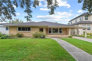 5542 Charlotte Dr - Photo 1 of 1