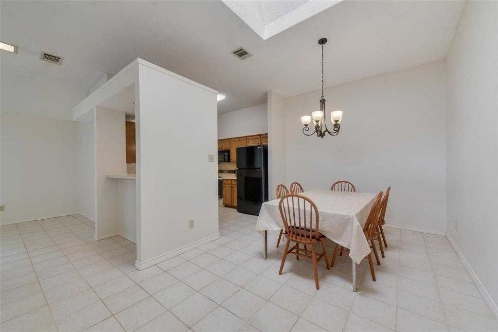 2020 Hearthside Ln - Photo 5 of 22