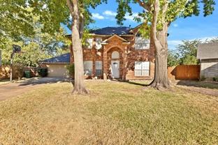 2505 Classic Ct W - Photo 1 of 1