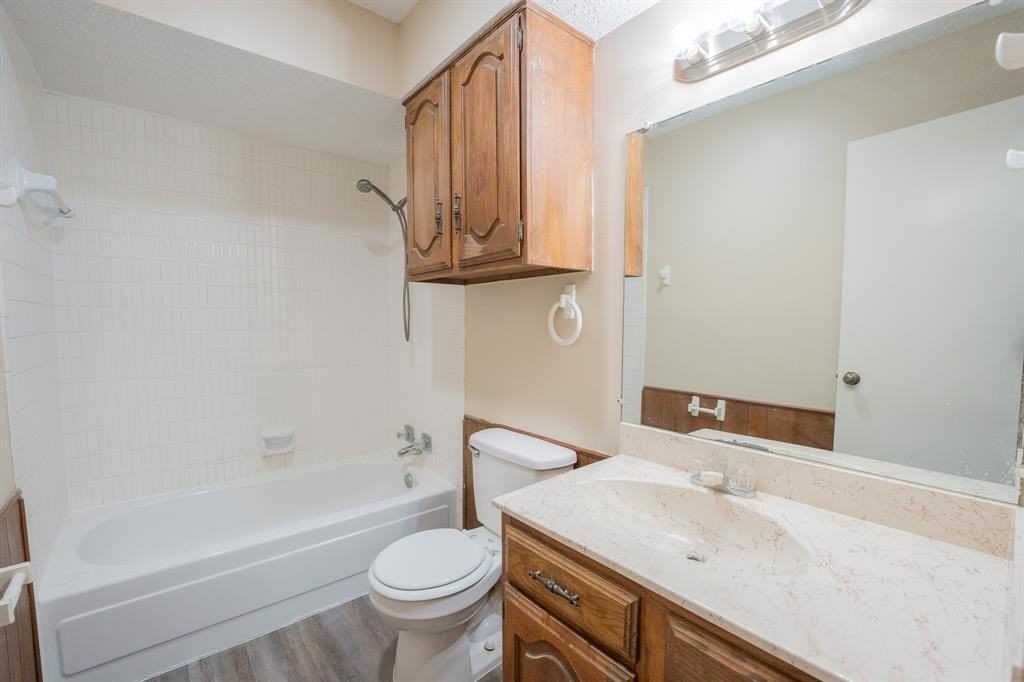 4810 Berridge Ln - Photo 6 of 17