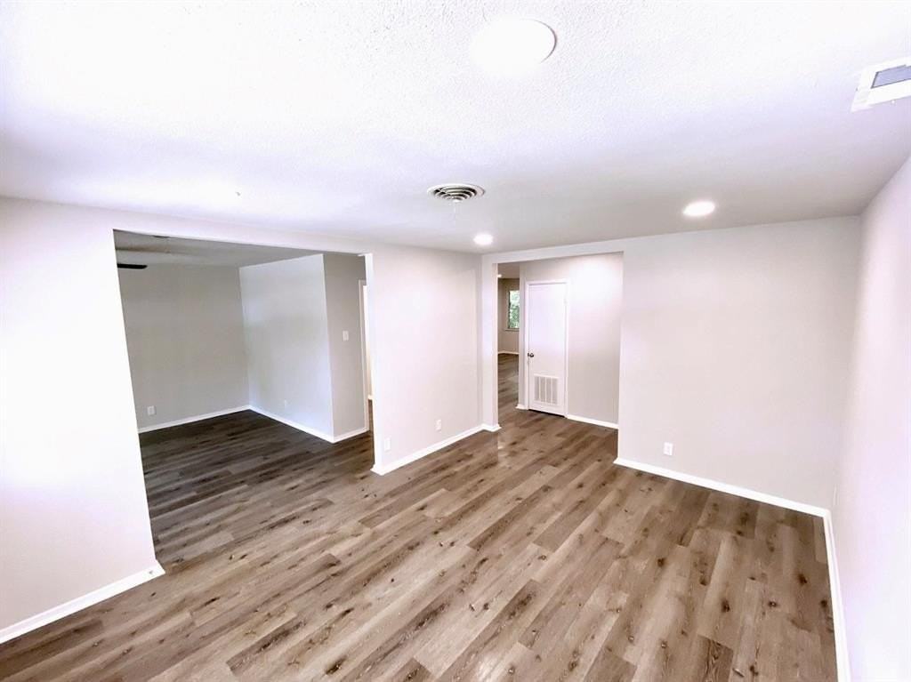 4808 Curzon Avenue - Photo 7 of 20