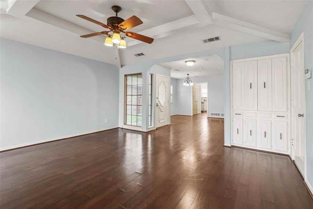 2705 Pinery Ln - Photo 4 of 20