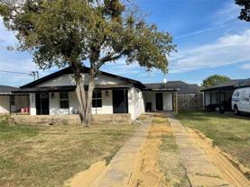 1304 Rodeo Center Blvd - Photo 1 of 1
