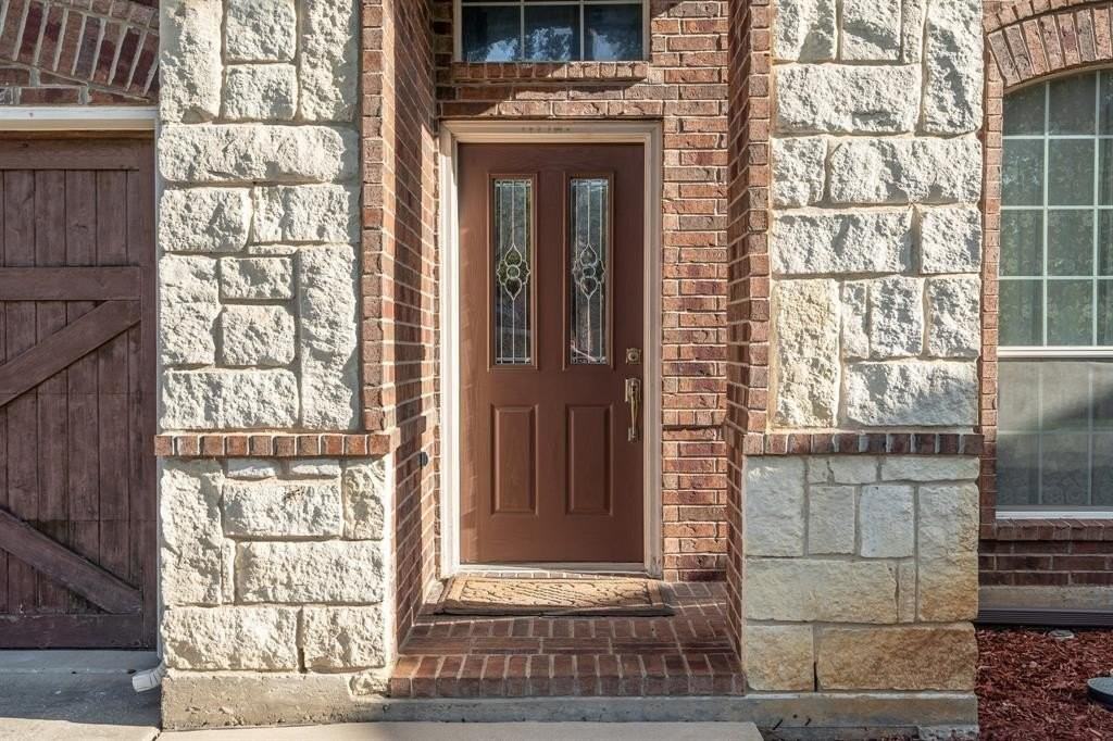 910 Waterside Drive - Photo 4 of 23