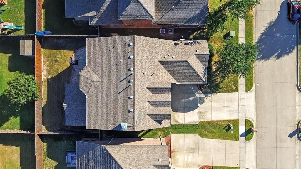 1205 Dripping Springs Ln - Photo 6 of 37