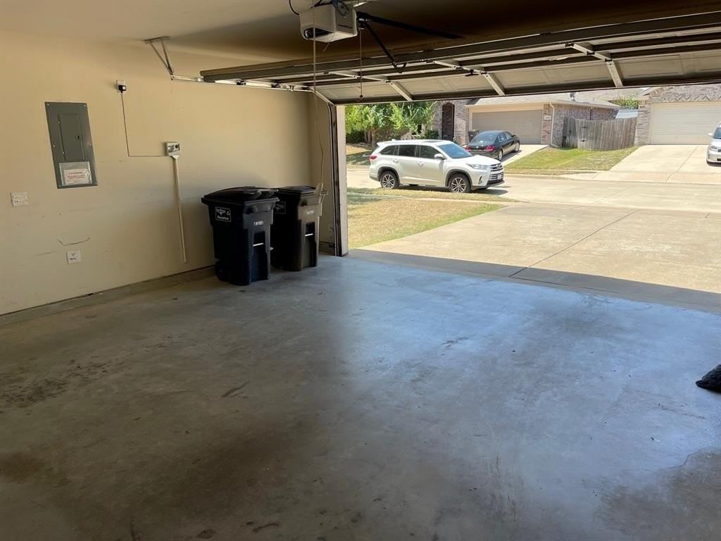 8513 Autumn Creek Trl - Photo 5 of 18